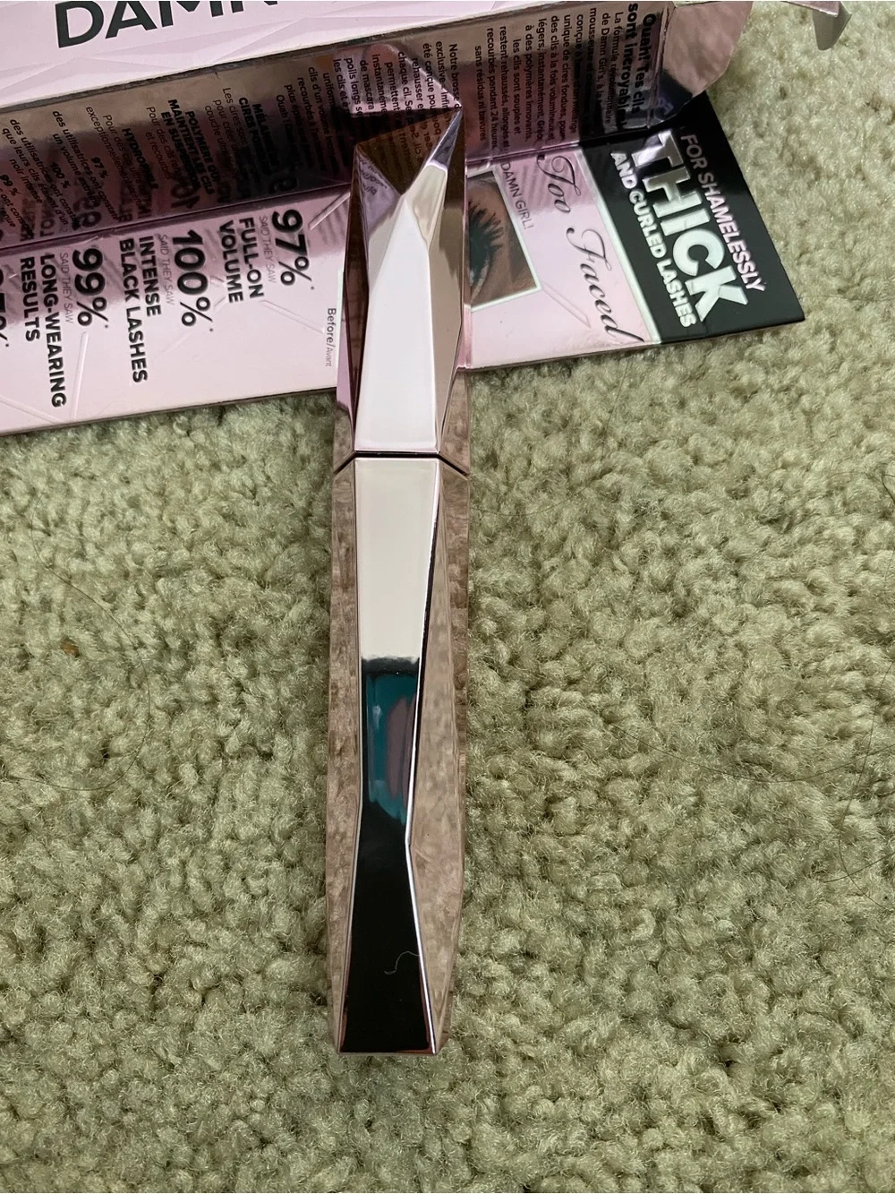 Too Faced Damn Girl! Mascara - Metallic Rose